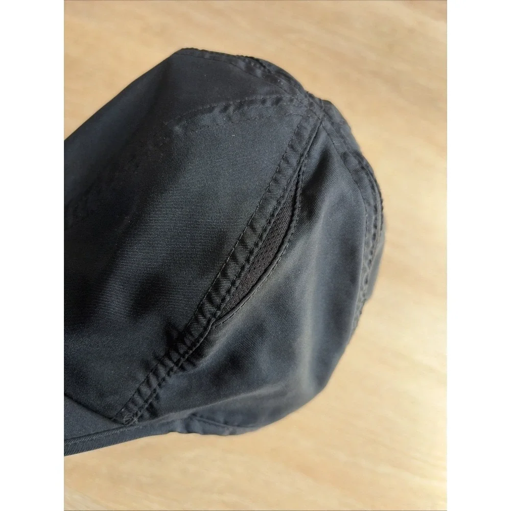 Nike Featherlight Women's Dri-Fit Hat Cap Black White Logo Swoosh‎ Running